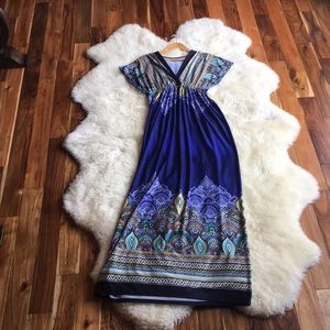 Maxi dress. Vibrant colors!